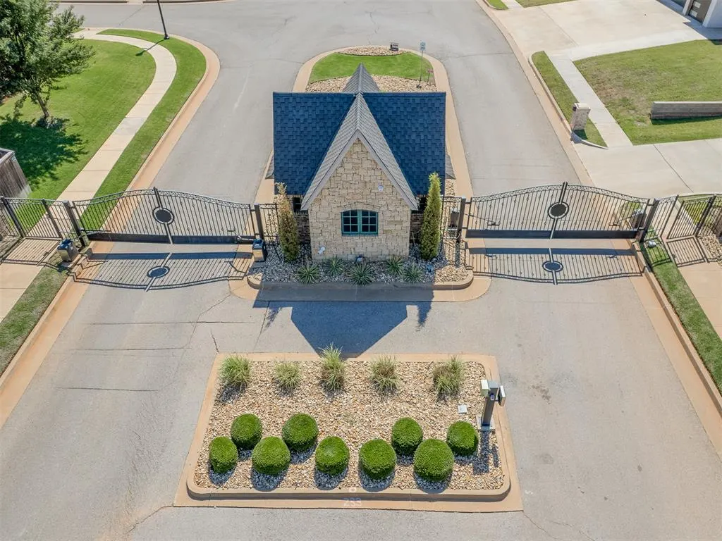 Photo 41 — 8904 NW 130th Street, Oklahoma City, OK 73142