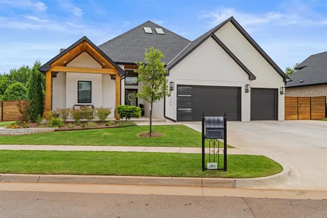 Front exterior — 14516 N Chambord Drive, Yukon, OK 73099