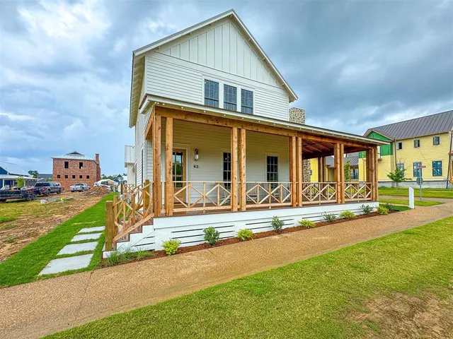 Photo 2 — 62 Hill Street, Carlton Landing, OK 74432