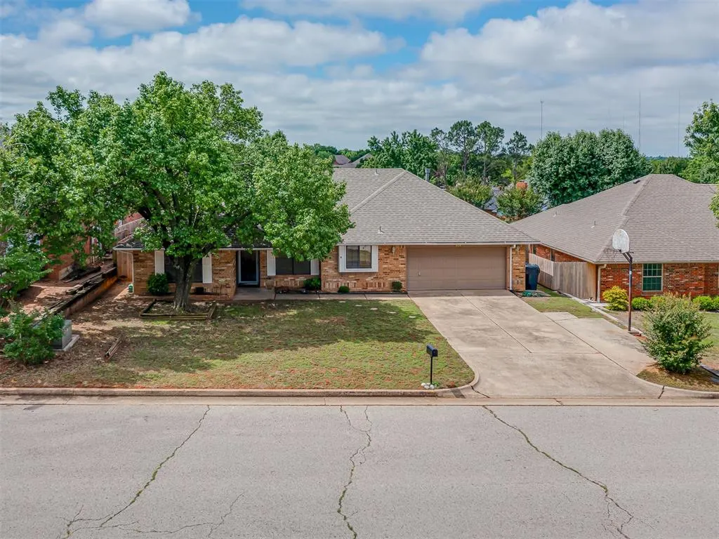 Photo 23 — 2608 Northwood Lane, Edmond, OK 73013