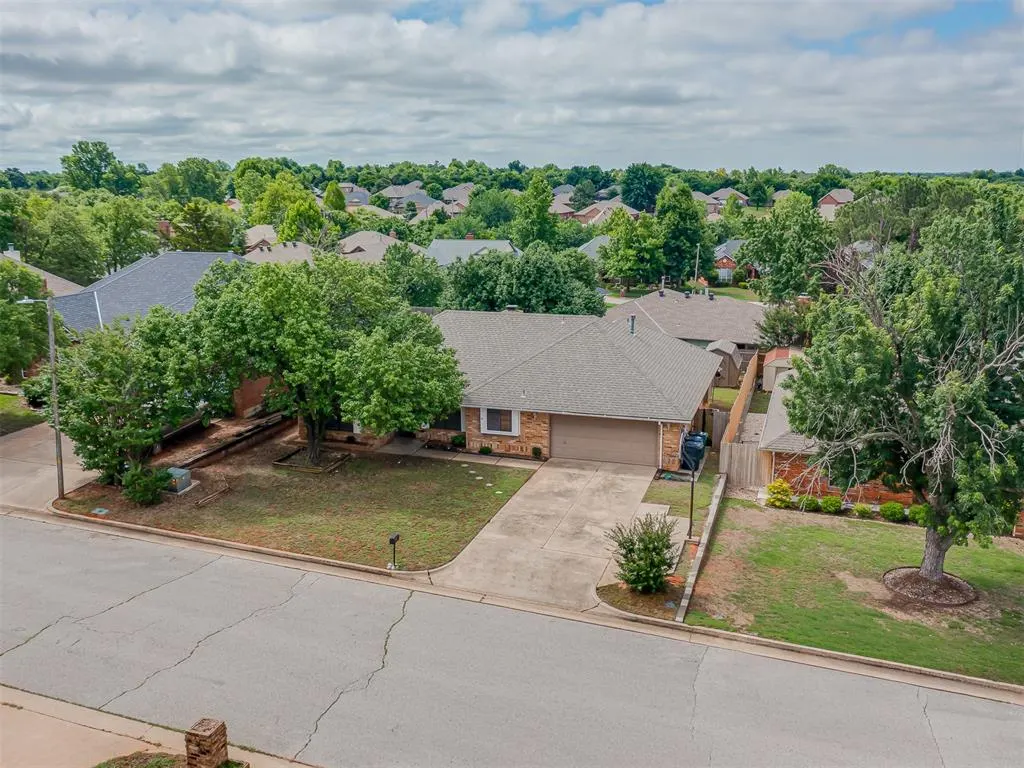 Photo 24 — 2608 Northwood Lane, Edmond, OK 73013