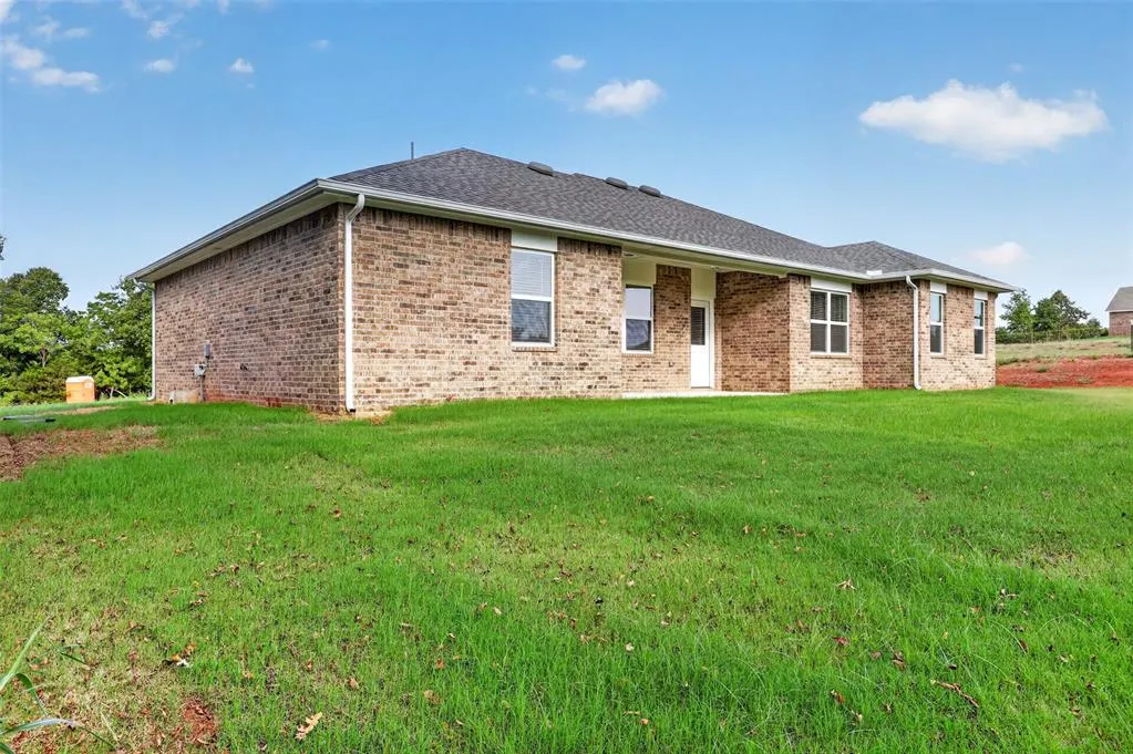 Photo 33 — 385 Cumberland Drive, Guthrie, OK 73044