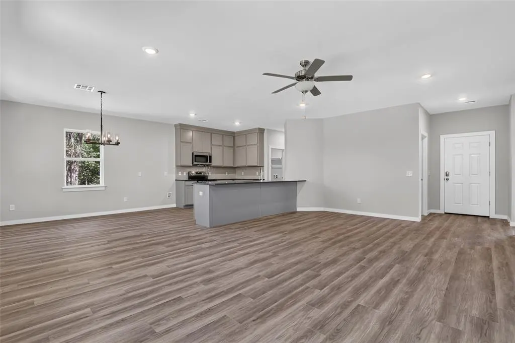 Photo 5 — 544 Cumberland Drive, Guthrie, OK 73044