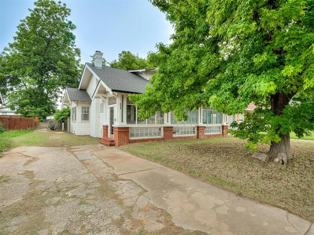 Front exterior — 433 NW 29th Street, Oklahoma City, OK 73103