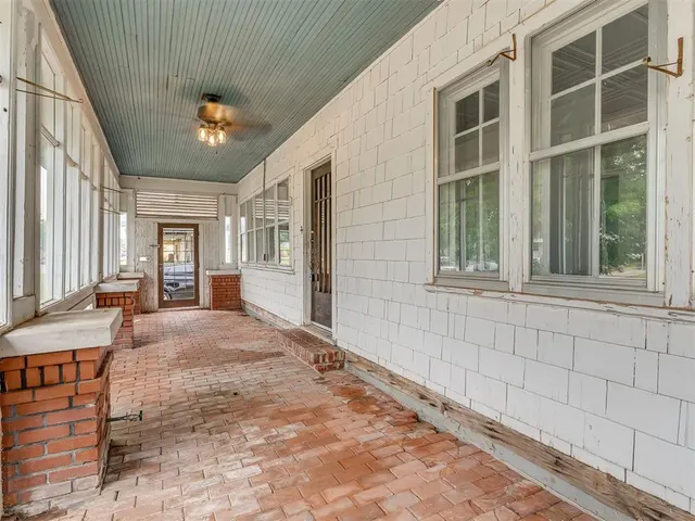 Photo 5 — 433 NW 29th Street, Oklahoma City, OK 73103