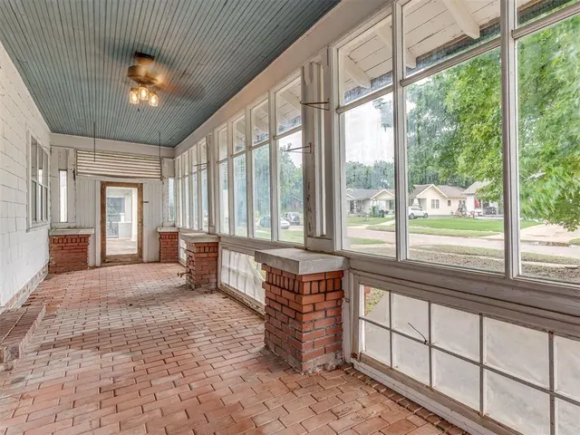 Photo 6 — 433 NW 29th Street, Oklahoma City, OK 73103