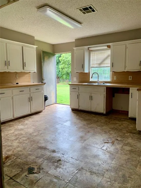 Photo 12 — 1617 N Westminster Road, Nicoma Park, OK 73130