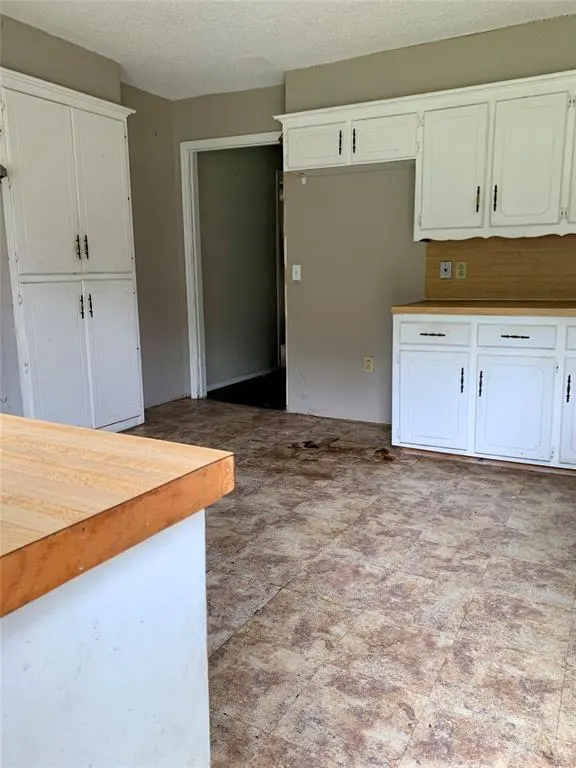 Photo 13 — 1617 N Westminster Road, Nicoma Park, OK 73130