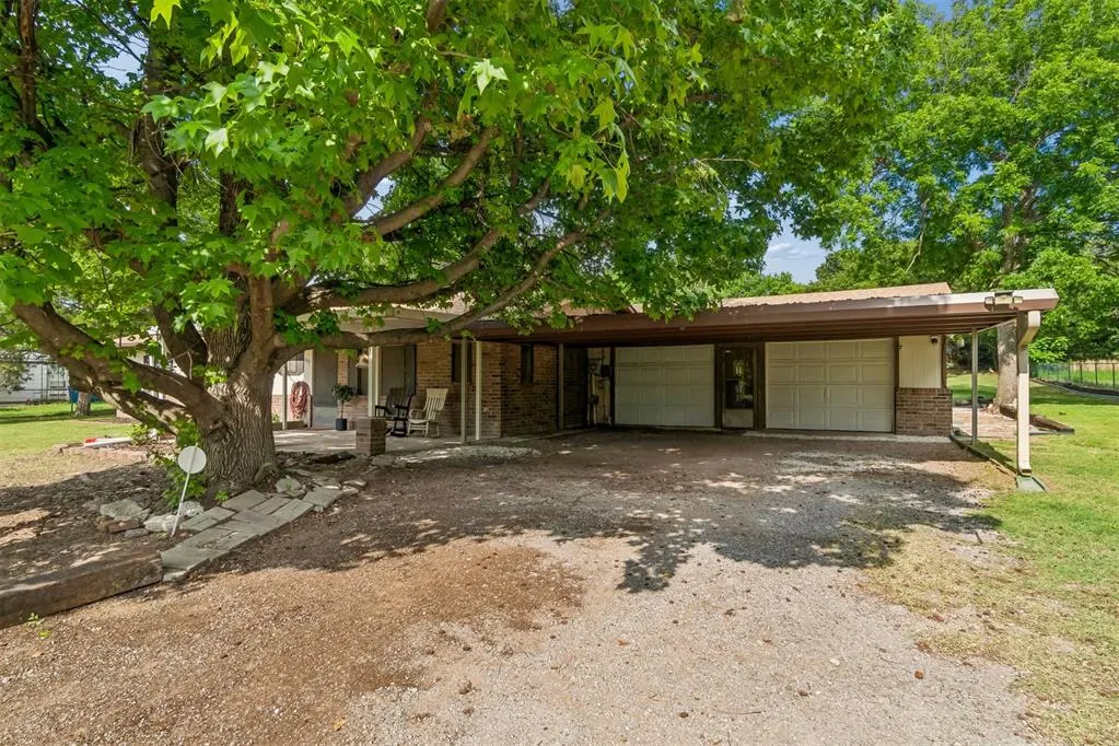 Photo 4 — 2012 N Moore Avenue, Oklahoma City, OK 73141