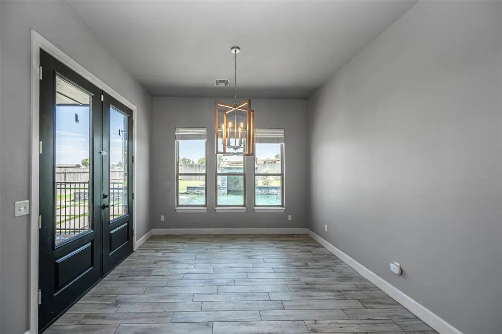 Photo 5 — 13317 NW 7th Court, Yukon, OK 73099