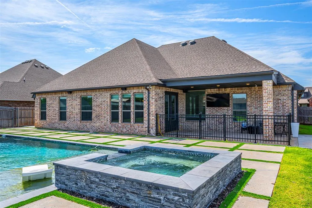 Photo 6 — 13317 NW 7th Court, Yukon, OK 73099