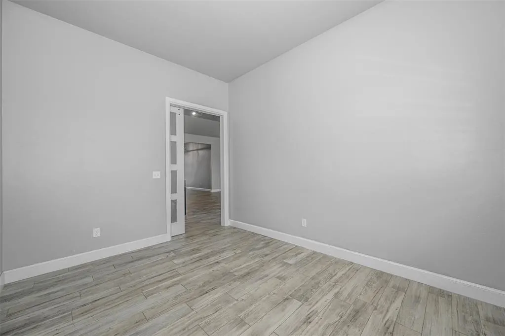 Photo 12 — 13317 NW 7th Court, Yukon, OK 73099