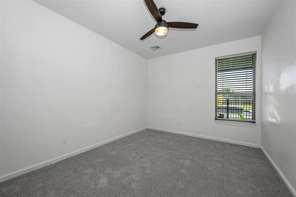 Photo 14 — 13317 NW 7th Court, Yukon, OK 73099