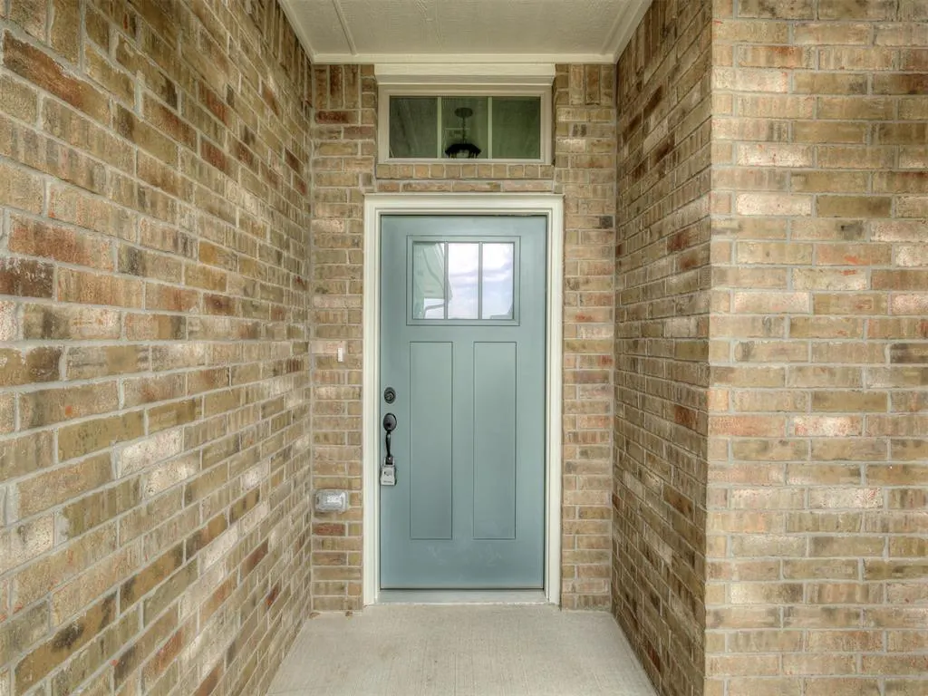Photo 3 — 7620 Three Woods Lane, Yukon, OK 73099