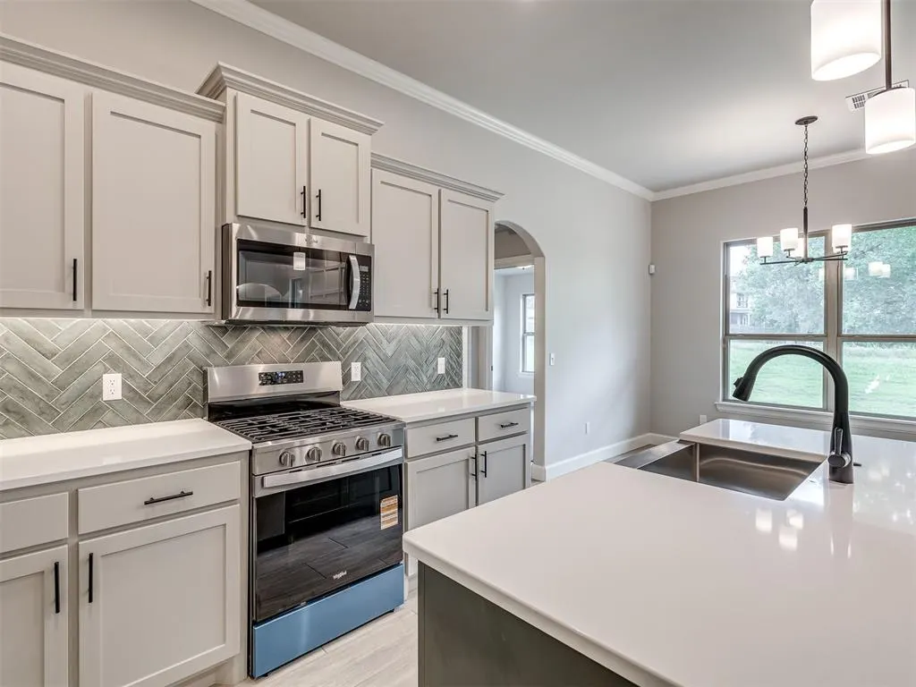 Photo 13 — 7620 Three Woods Lane, Yukon, OK 73099