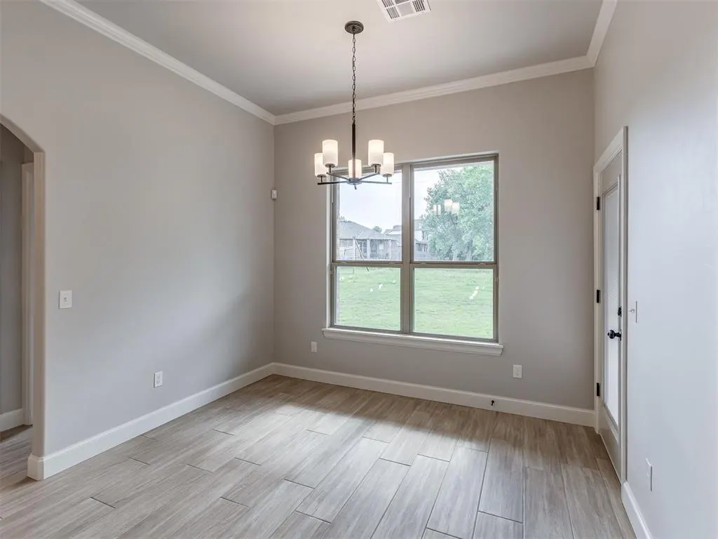 Photo 16 — 7620 Three Woods Lane, Yukon, OK 73099