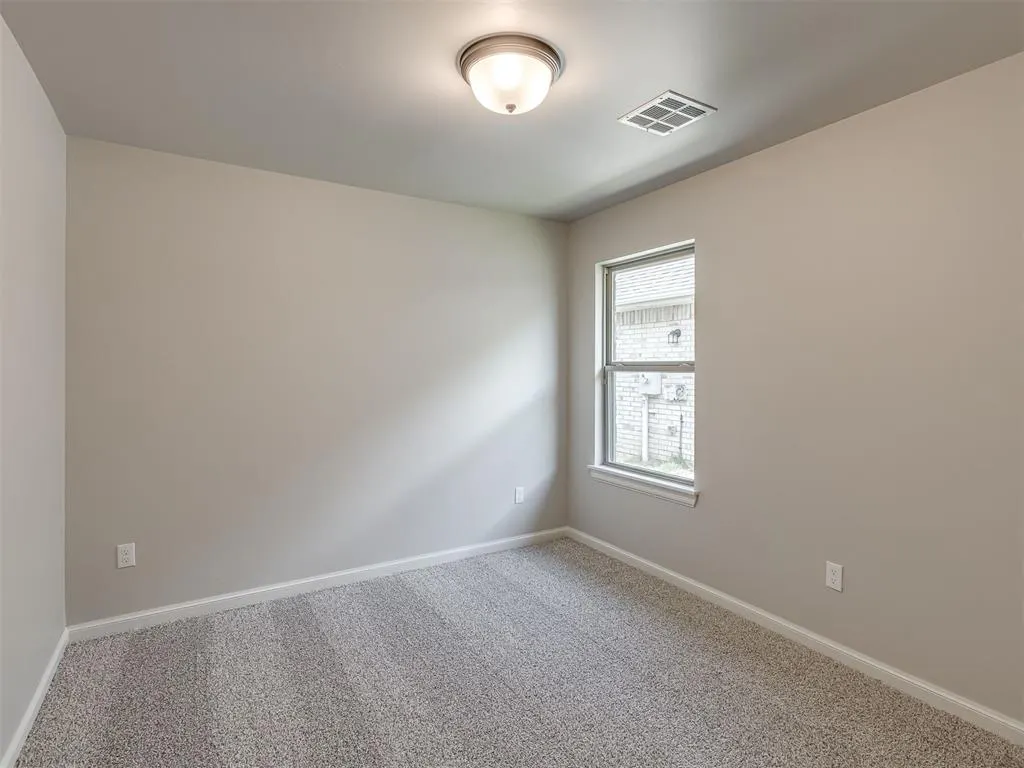Photo 26 — 7620 Three Woods Lane, Yukon, OK 73099