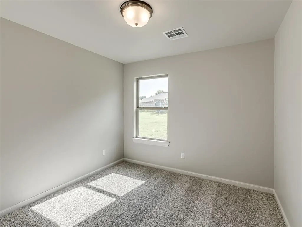 Photo 28 — 7620 Three Woods Lane, Yukon, OK 73099