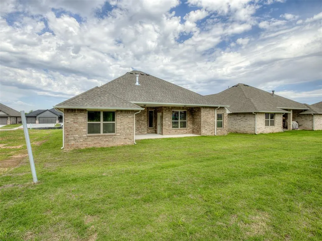 Photo 41 — 7620 Three Woods Lane, Yukon, OK 73099