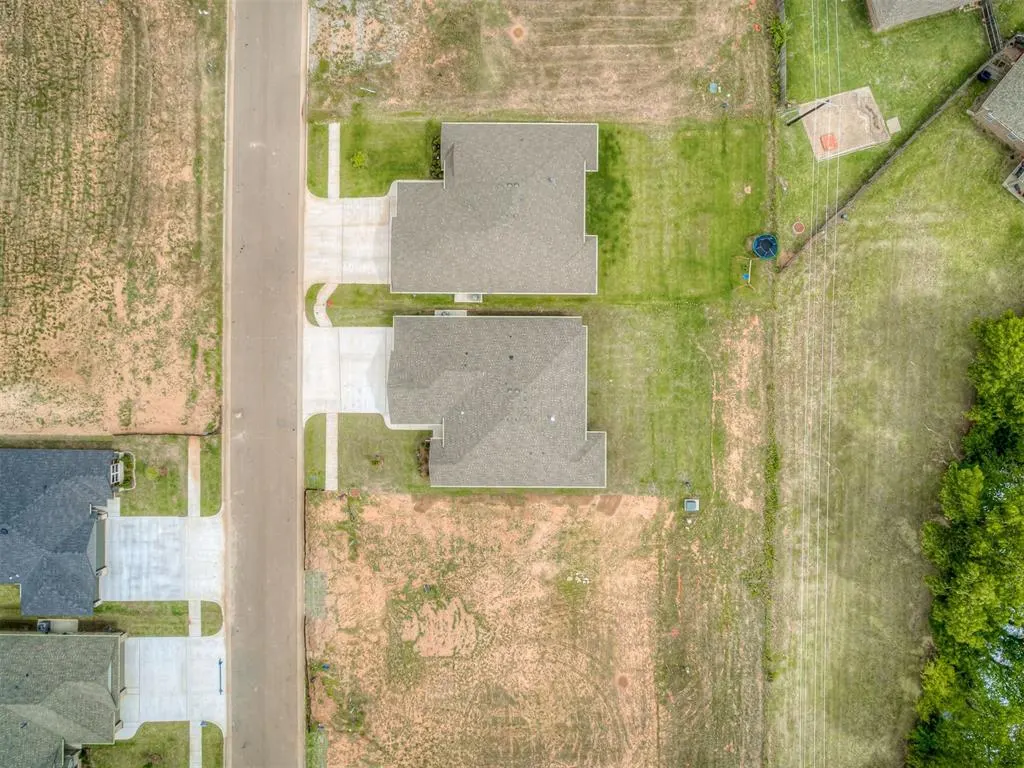 Photo 46 — 7620 Three Woods Lane, Yukon, OK 73099