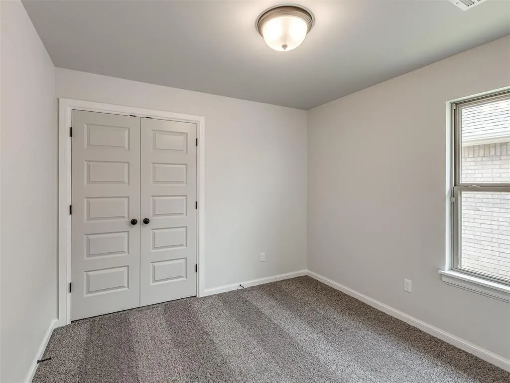 Photo 23 — 7613 Three Woods Lane, Yukon, OK 73099