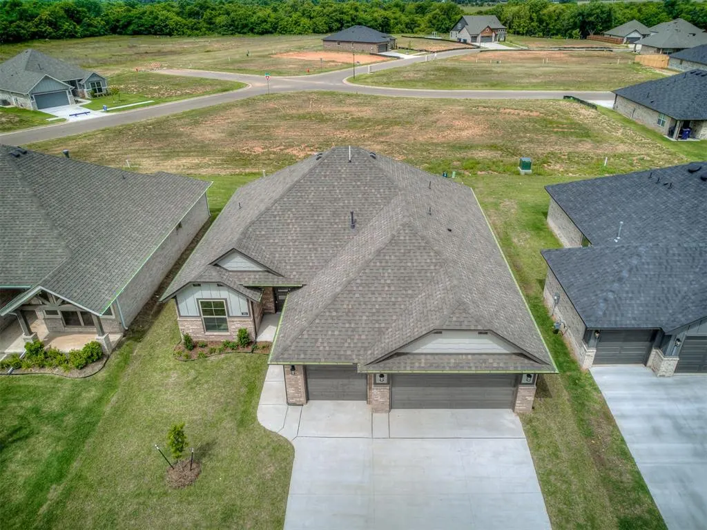 Photo 39 — 7613 Three Woods Lane, Yukon, OK 73099