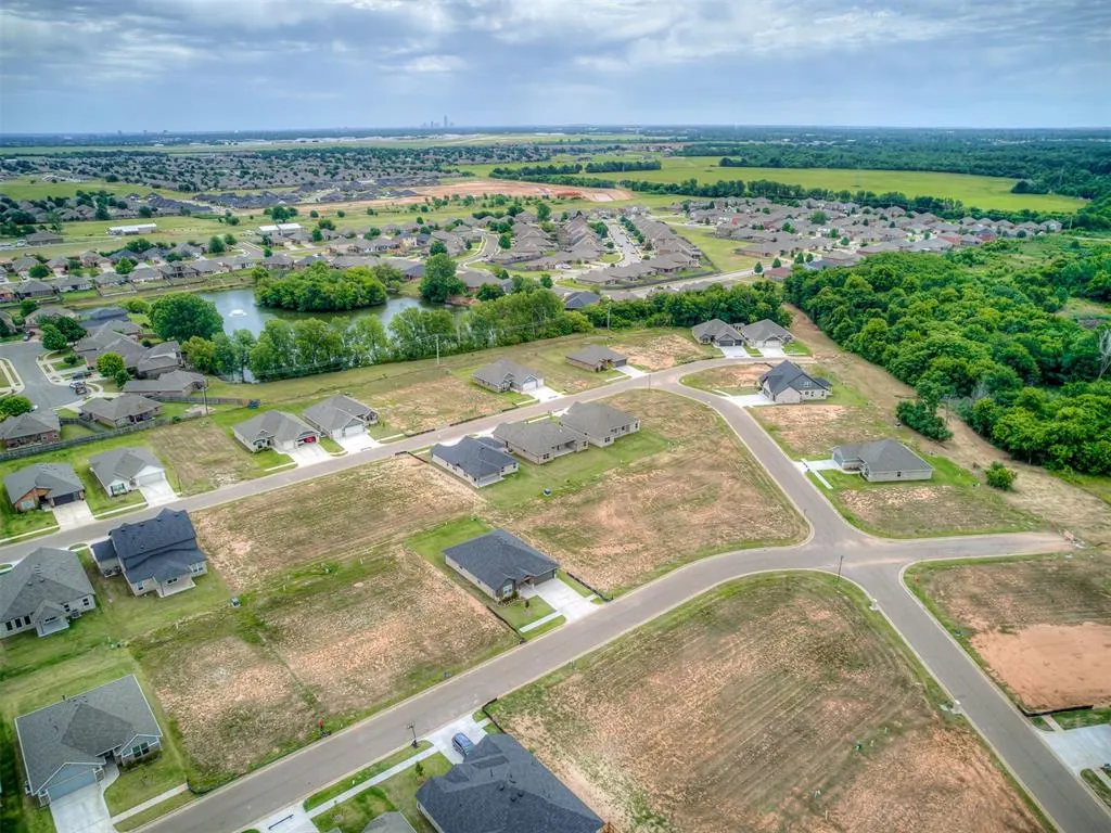 Photo 45 — 7613 Three Woods Lane, Yukon, OK 73099