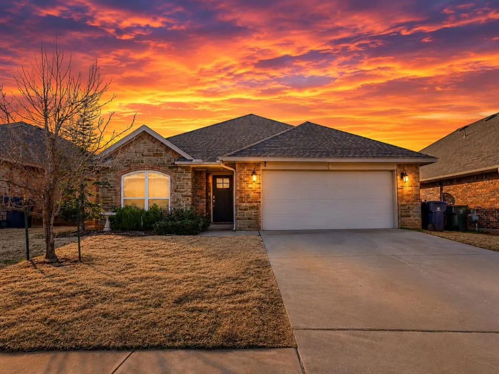 Front exterior — 3404 NW 160th Street, Edmond, OK 73013