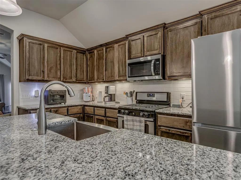 Photo 12 — 3404 NW 160th Street, Edmond, OK 73013