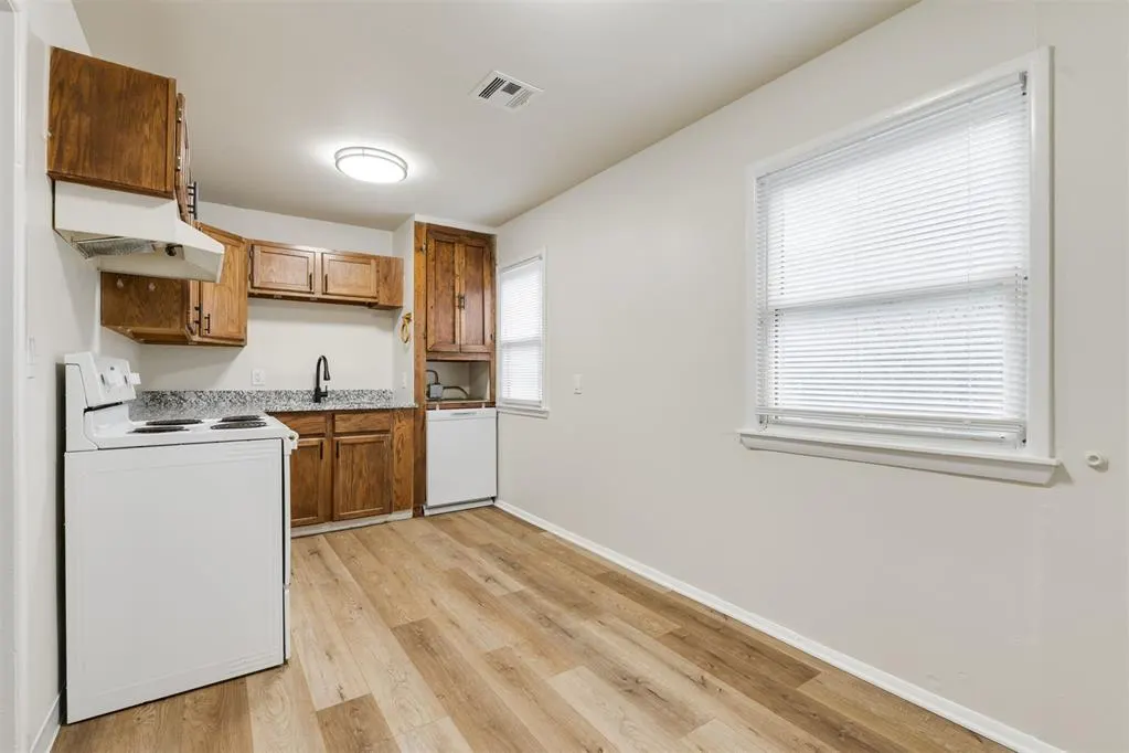 Photo 8 — 4420 SE 38 Street, Del City, OK 73115