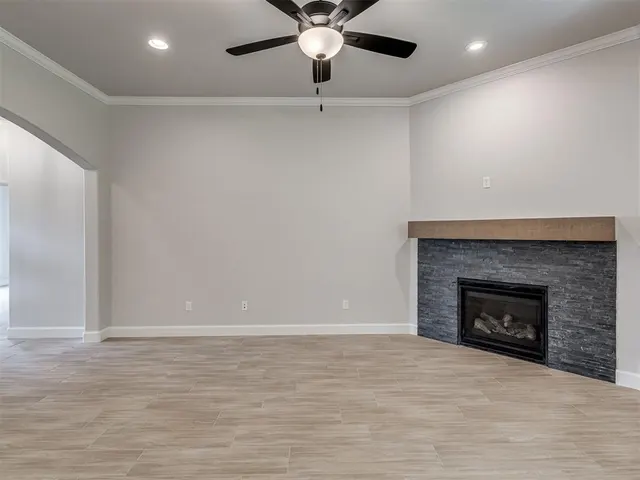 Photo 7 — 7516 Three Woods Lane, Yukon, OK 73099