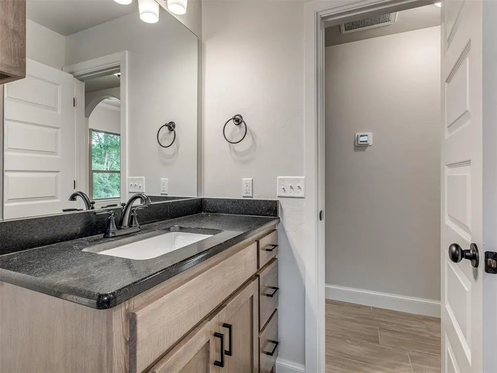 Photo 30 — 7516 Three Woods Lane, Yukon, OK 73099