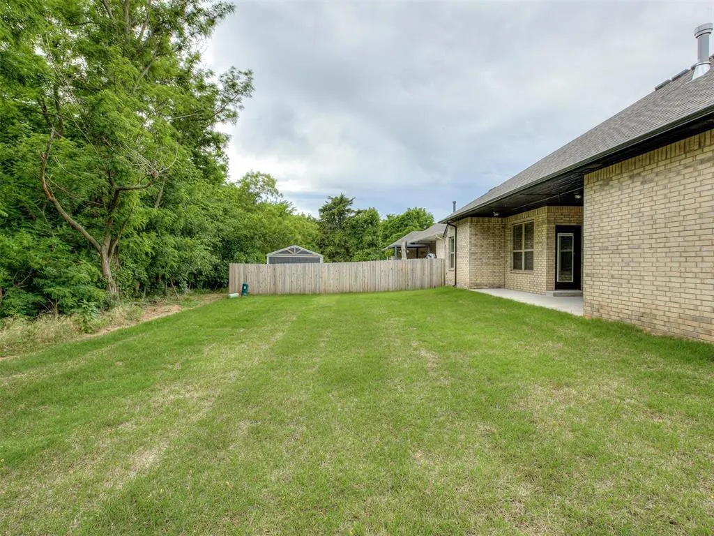 Photo 37 — 7516 Three Woods Lane, Yukon, OK 73099