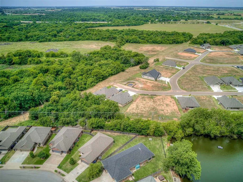Photo 45 — 7516 Three Woods Lane, Yukon, OK 73099