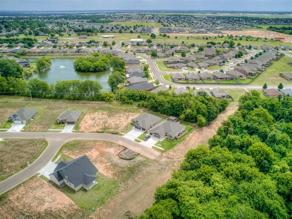 Photo 48 — 7516 Three Woods Lane, Yukon, OK 73099