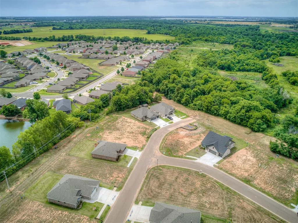 Photo 50 — 7516 Three Woods Lane, Yukon, OK 73099