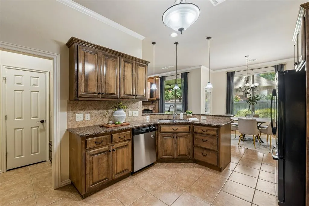 Photo 14 — 608 Ash Grove Circle, Edmond, OK 73003