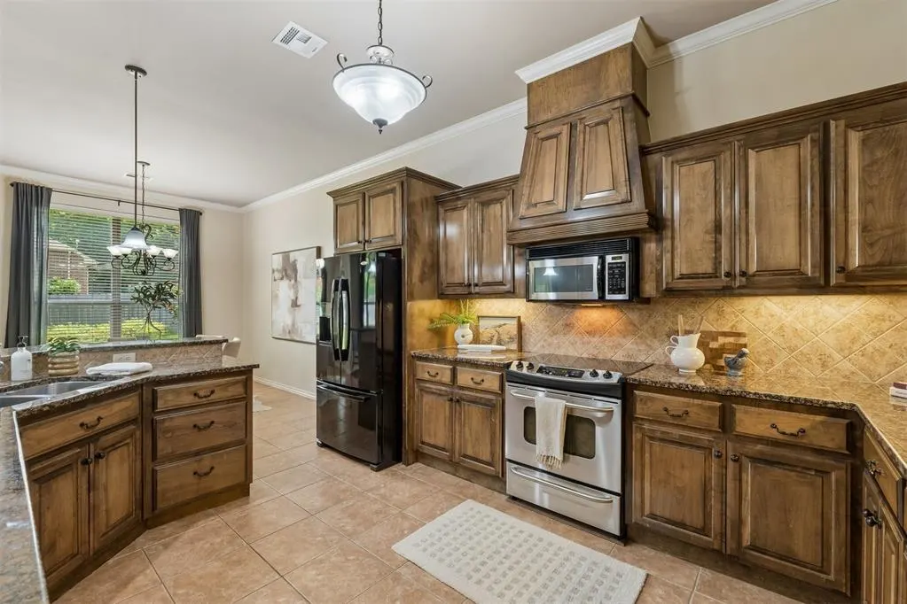 Photo 15 — 608 Ash Grove Circle, Edmond, OK 73003