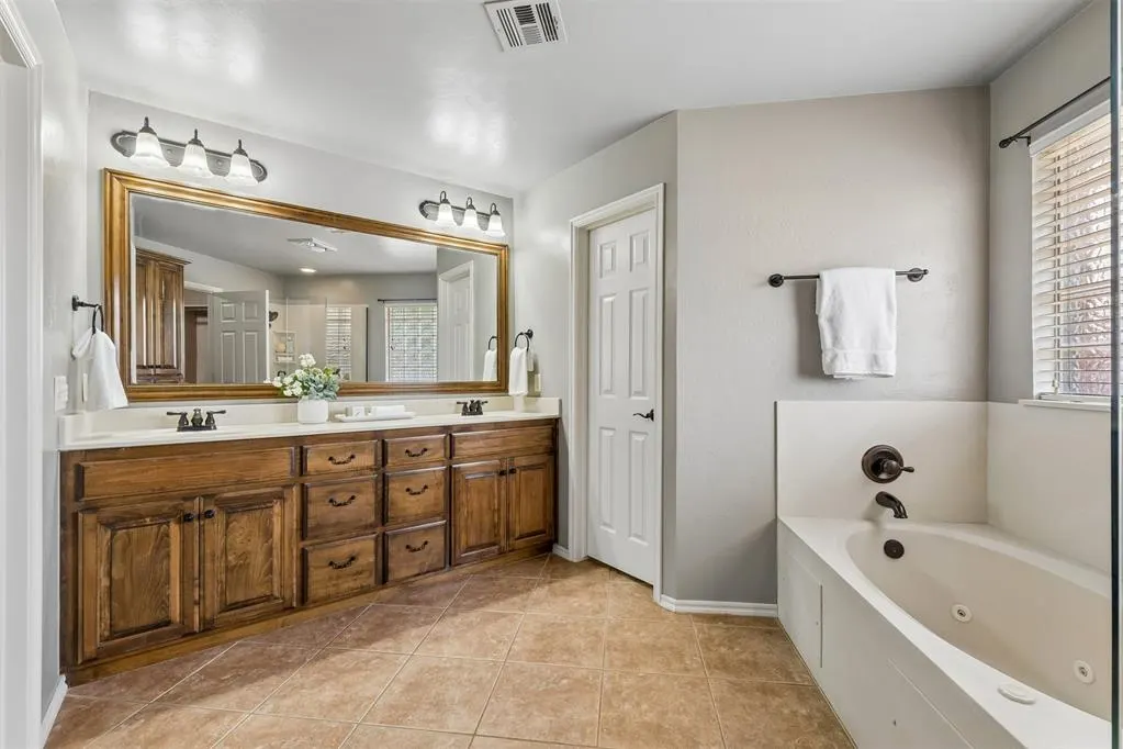 Photo 19 — 608 Ash Grove Circle, Edmond, OK 73003