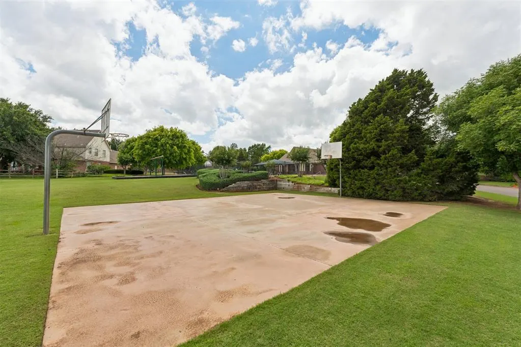 Photo 41 — 608 Ash Grove Circle, Edmond, OK 73003