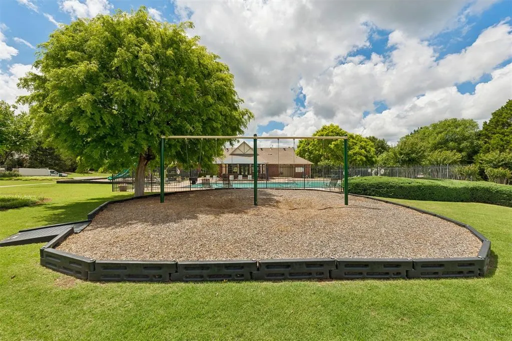 Photo 42 — 608 Ash Grove Circle, Edmond, OK 73003