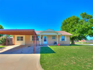 Sold home at 901 NW 1st Street