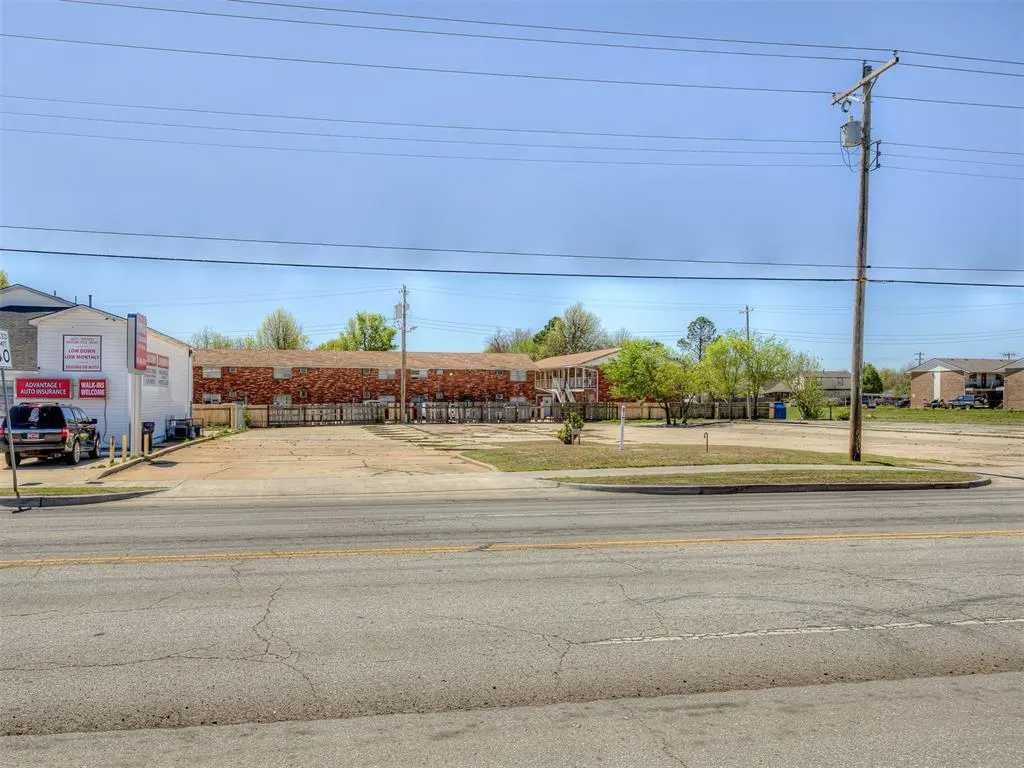 Photo 2 — 1212 SW 59th Street, Oklahoma City, OK 73109