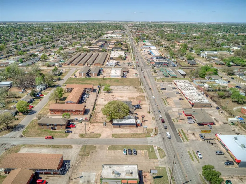 Photo 16 — 1212 SW 59th Street, Oklahoma City, OK 73109