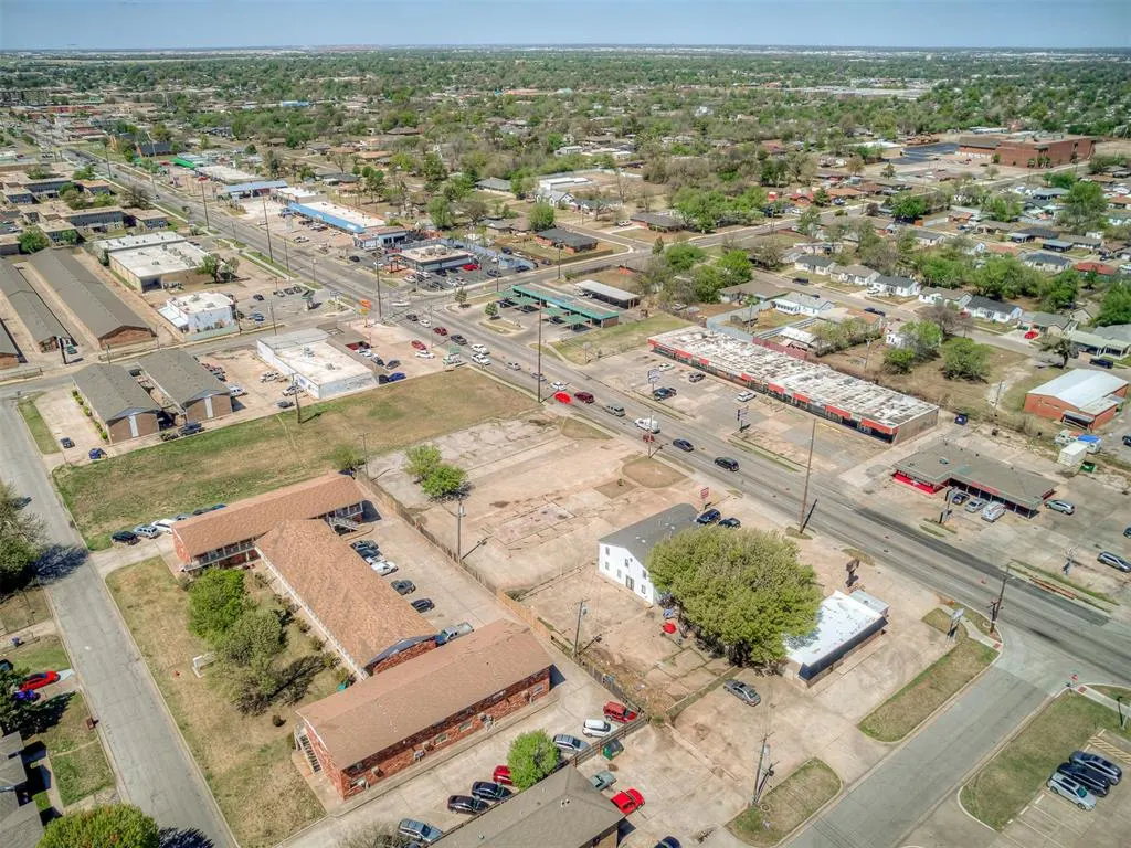 Photo 17 — 1212 SW 59th Street, Oklahoma City, OK 73109