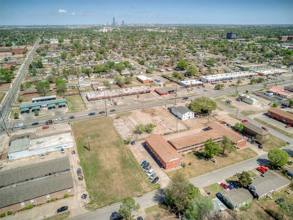 Photo 19 — 1212 SW 59th Street, Oklahoma City, OK 73109