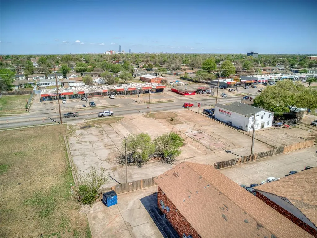 Photo 25 — 1212 SW 59th Street, Oklahoma City, OK 73109