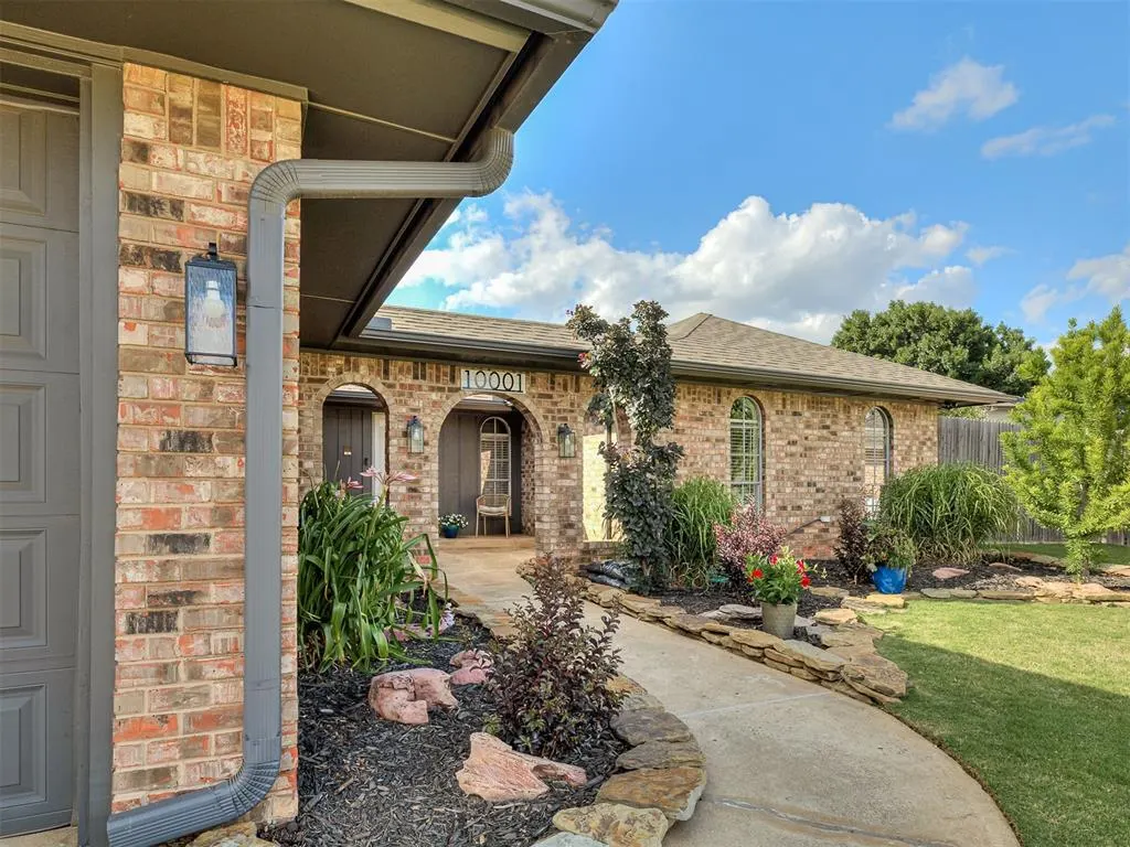 Photo 3 — 10001 Brookmill Court, Oklahoma City, OK 73159