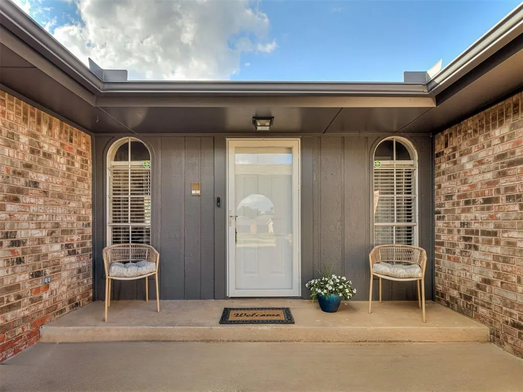 Photo 4 — 10001 Brookmill Court, Oklahoma City, OK 73159
