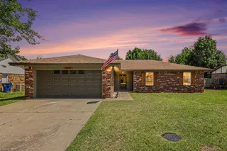Sold home at 2501 S Miles Avenue